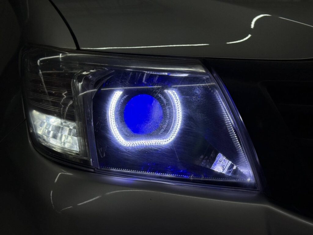 R TOYOTA VIGO 1 2